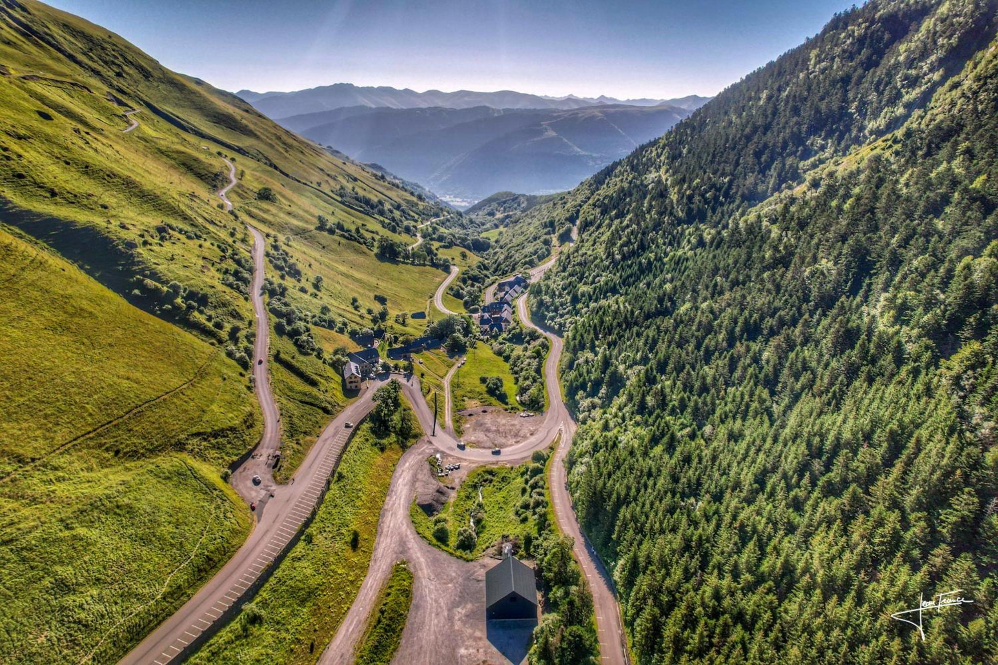 Отель La Sapiniere Сен-Лари-Сулан Экстерьер фото